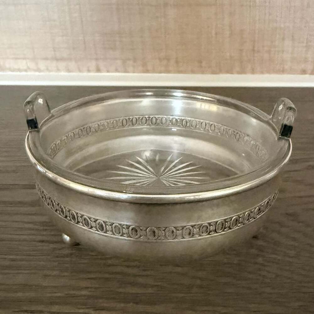 Wm Rogers Silverplate Caddy With Clear Cut Glass Handled Bowl Vintage